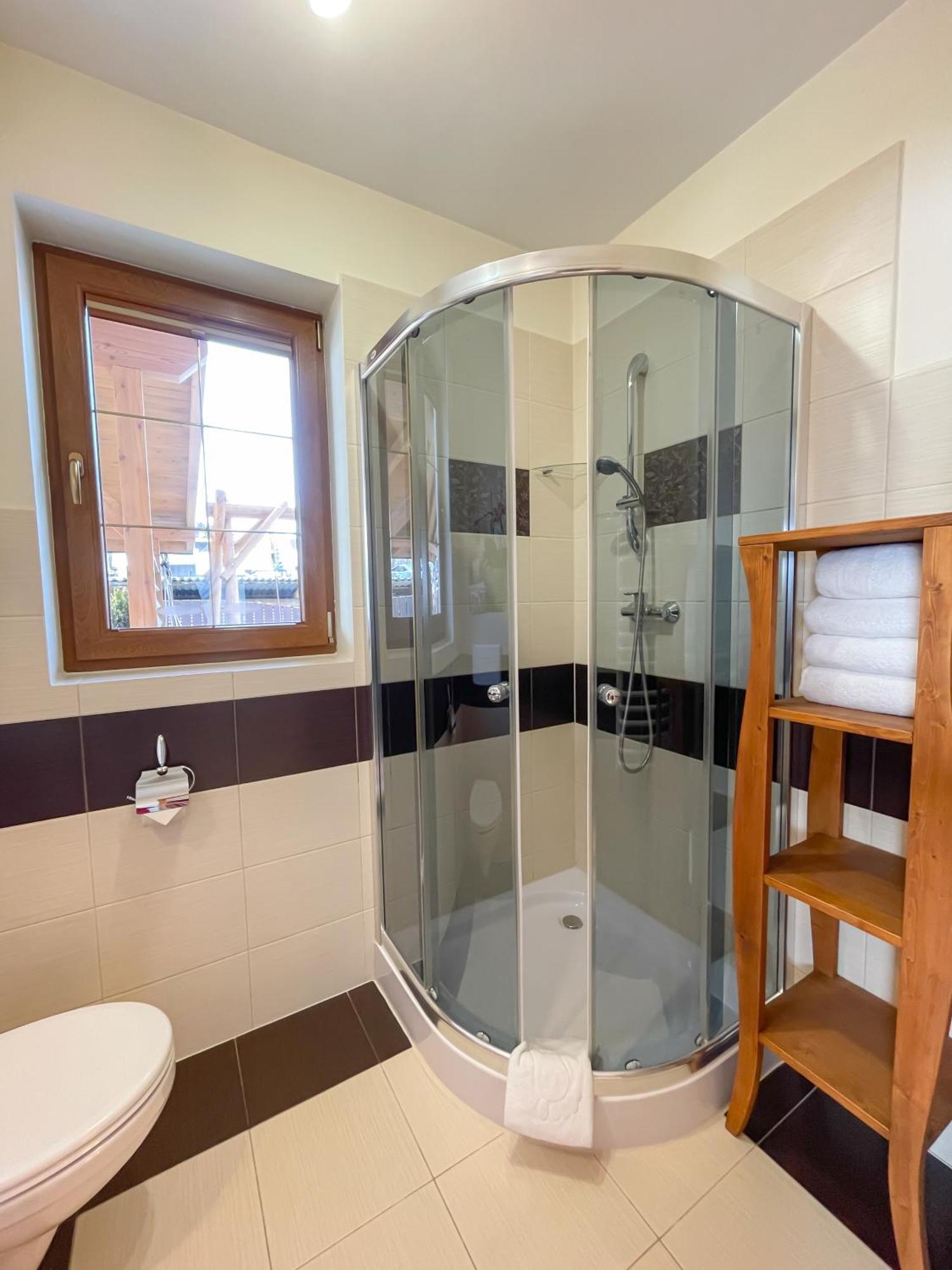 Apartamenty Trojaki Przy Termach - Banska Nizna Room photo